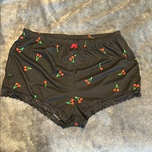 SHEIN Black Cherry Print Women's Shorts large
